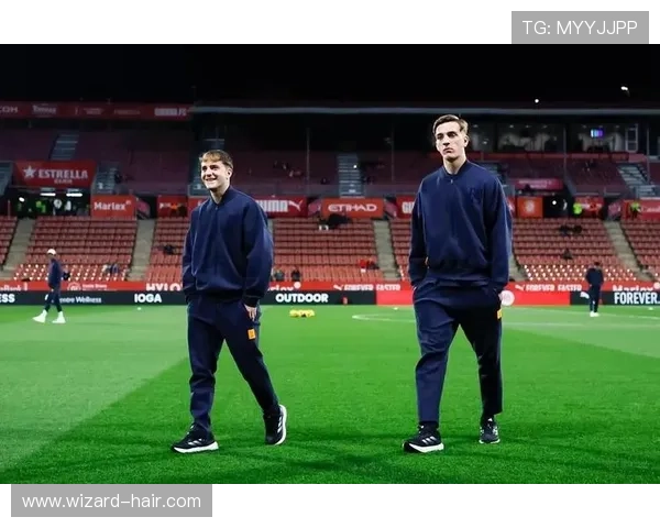 科莫紧盯皇马二队边锋亚涅斯